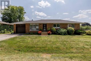 Detached House for Sale, 27 Shannon Road, East Gwillimbury (Mt Albert), ON