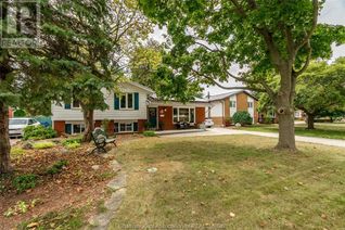 Sidesplit for Sale, 97 Partridge Crescent, Chatham, ON