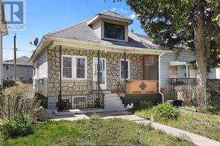 Detached House for Sale, 1061 Highland Avenue, Windsor, ON