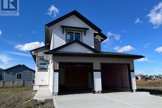 Detached House for Sale, 8518 87 Street, Grande Prairie, AB