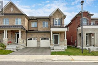 Freehold Townhouse for Sale, 11 Thornapple Lane, Richmond Hill (Oak Ridges Lake Wilcox), ON