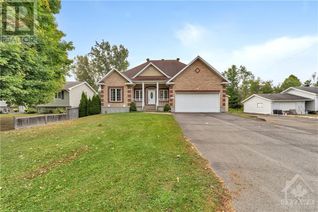 Bungalow for Sale, 7232 Mitch Owens Road, Greely, ON