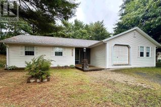 Bungalow for Sale, 1460 Meghan Drive, Coldbrook, NS