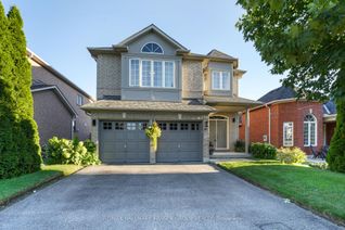 Detached House for Sale, 40 Temple West Cres, Ajax, ON