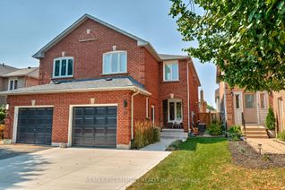 Semi-Detached House for Rent, 19 Wakefield Lane, Hamilton, ON