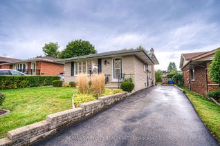 Backsplit for Sale, 18 Bosworth Cres, Kitchener, ON