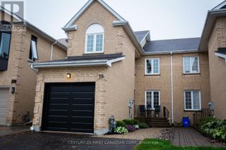 Townhouse for Sale, 19 Ross Linton Drive, Aurora (Aurora Highlands), ON