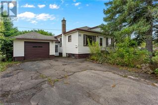 Bungalow for Sale, 562 Broadway Street, Welland, ON