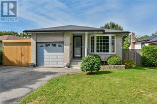 Detached House for Sale, 5 Ridell Crescent, Stoney Creek, ON