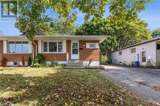 Bungalow for Sale, 225b Cedarbrae Avenue, Waterloo, ON