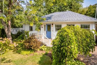 Bungalow for Sale, 45 Chestnut Avenue, Wolfville, NS