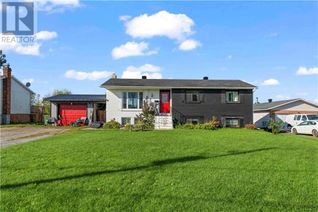 Raised Ranch-Style House for Sale, 40 Meadowbrook Drive, Pembroke, ON