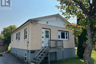 Detached House for Sale, 1140 Bridge Street, Bathurst, NB