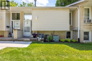 Townhouse for Sale, 151 Parnell Road Unit# 57, St. Catharines, ON