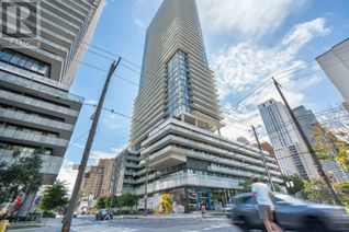 Condo Apartment for Sale, 161 Roehampton Avenue #515, Toronto (Mount Pleasant West), ON