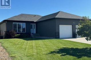 House for Sale, 11111 Battle Springs Terrace, Battleford, SK