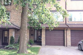 Townhouse for Sale, 2359 Birchmount Road #12, Toronto (Tam O'Shanter-Sullivan), ON