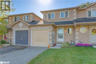 Townhouse for Sale, 7 Mccausland Court, Barrie, ON