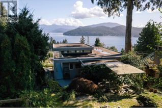 Detached House for Sale, 511 Central Avenue, Gibsons, BC