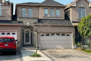 Freehold Townhouse for Rent, 63 View Green Lower W/O Crescent, Toronto (West Humber-Clairville), ON