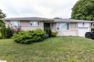 Bungalow for Rent, 20 Sandwell Dr, Toronto, ON