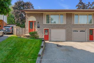 Semi-Detached House for Sale, 70 Orsett St, Oakville, ON