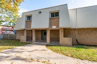 Townhouse for Sale, 17 Old Pine Tr #146, St. Catharines, ON