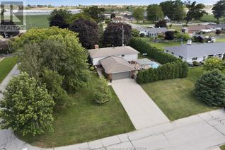 Raised Ranch-Style House for Sale, 10 Kenneth Drive, Leamington, ON