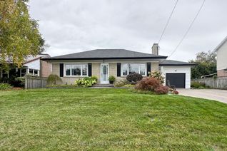 Detached House for Sale, 24 Montgomery Ave, Whitby, ON