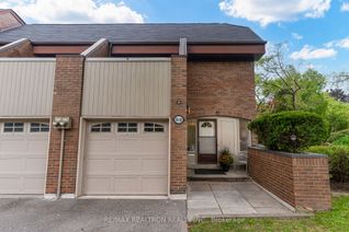 Townhouse for Sale, 52 Flaming Roseway, Toronto, ON