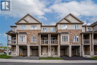 Townhouse for Sale, 22 Aquarius Crescent, Hamilton, ON