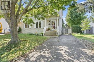 Semi-Detached House for Sale, 491 Grandtrunk Ave, Kingston, ON