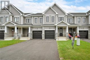 Townhouse for Sale, 32 Sugarmay Avenue Avenue, Thorold, ON