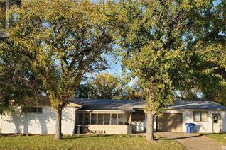 Bungalow for Sale, 128 3rd Avenue W, Ponteix, SK