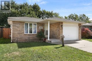 Backsplit for Sale, 3812 Devonwood Avenue, Windsor, ON