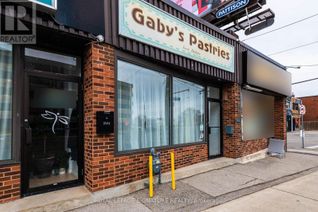 Property, 3588 Dufferin Street, Toronto (Yorkdale-Glen Park), ON