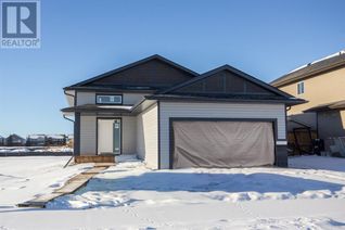 House for Sale, 52 Trinity Street, Lacombe, AB