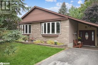 Bungalow for Sale, 300 Duckworth Street, Barrie, ON