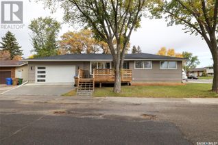 Bungalow for Sale, 74 Weekes Crescent, Regina, SK