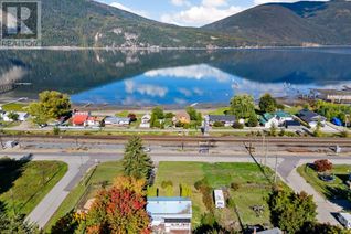 Detached House for Sale, 5250 Canoe Beach Drive Ne, Salmon Arm, BC