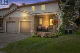 Townhouse for Sale, 12 Whitedeer Road Unit# 15, Stoney Creek, ON