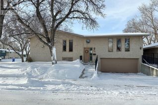 Detached House for Sale, 75 Krivel Crescent, Regina, SK