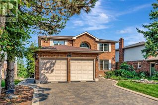 Detached House for Sale, 210 Bluebell Crescent, Ancaster, ON