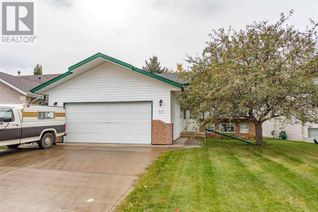 House for Sale, 10 Livingston Close, Lacombe, AB