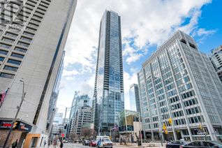 Condo Apartment for Sale, 180 University Avenue #3709, Toronto (Bay Street Corridor), ON