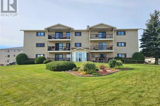 Condo Apartment for Sale, 303 360 Cypress Drive, Swift Current, SK