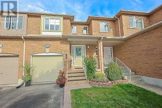 Townhouse for Sale, 499 Rourke Place, Newmarket (Gorham-College Manor), ON