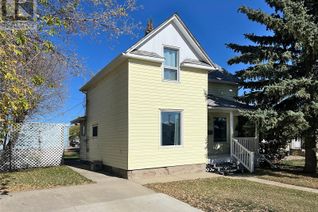 House for Sale, 317 3rd Street, Estevan, SK