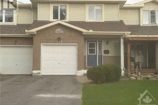 Freehold Townhouse for Sale, 329 Fairbrooke Court, Arnprior, ON