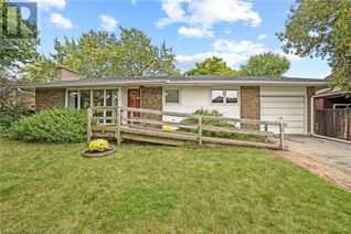 Detached House for Sale, 1302 Gainsborough Drive, Oakville, ON